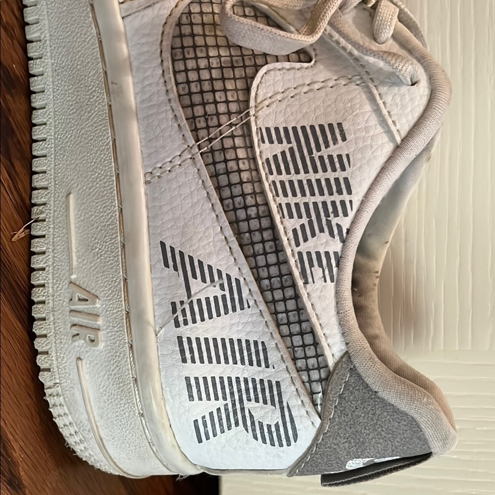 Nike Classic White and Gray High-Tops - Picture 4 of 6